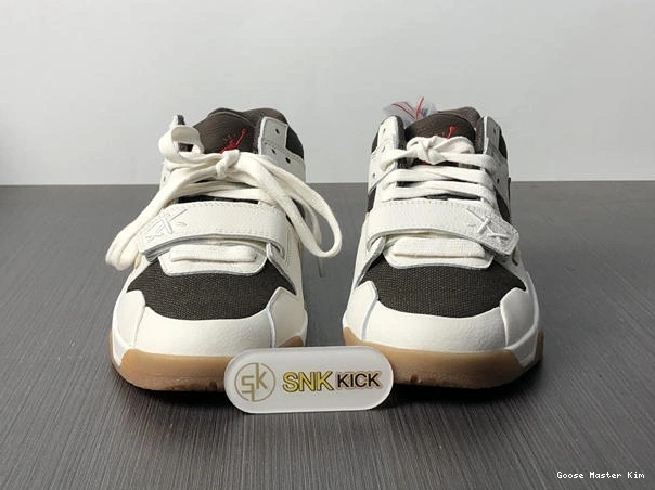  3578 Jordan Check The Travis x  Breathable Cut P Scott 1027